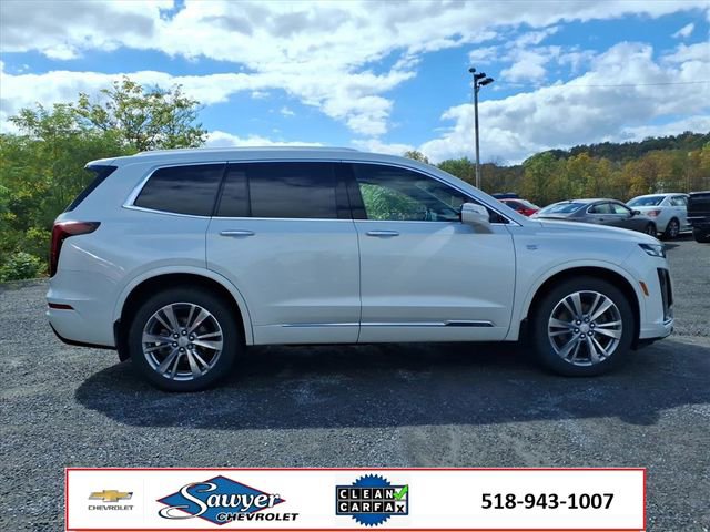 Used 2023 Cadillac XT6 Premium Luxury image 8