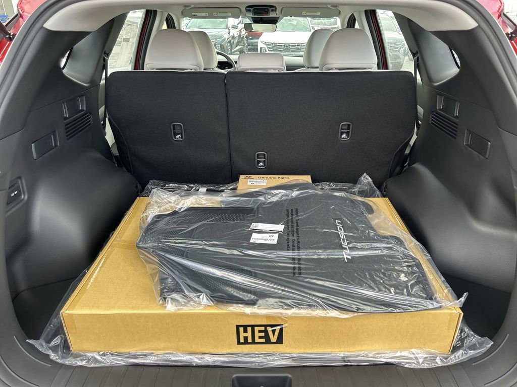 New 2026 Hyundai Tucson Blue SE image 16