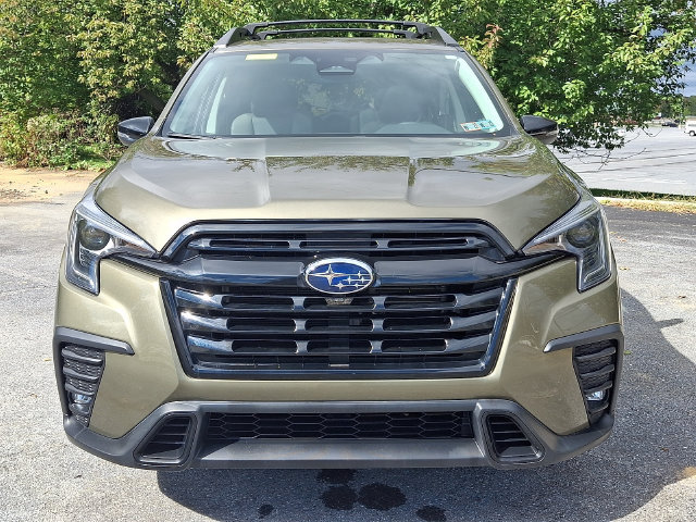 Used 2023 Subaru Ascent Onyx Edition AWD/4WD image 2