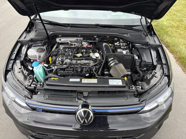 Used 2023 Volkswagen Golf 20th Anniversary Edition image 22