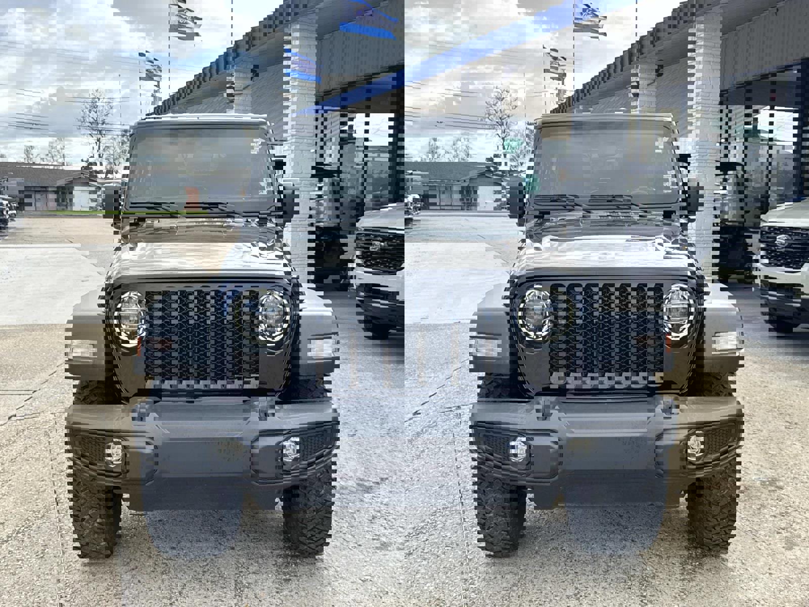 Used 2022 Jeep Wrangler Unlimited Sport image 2