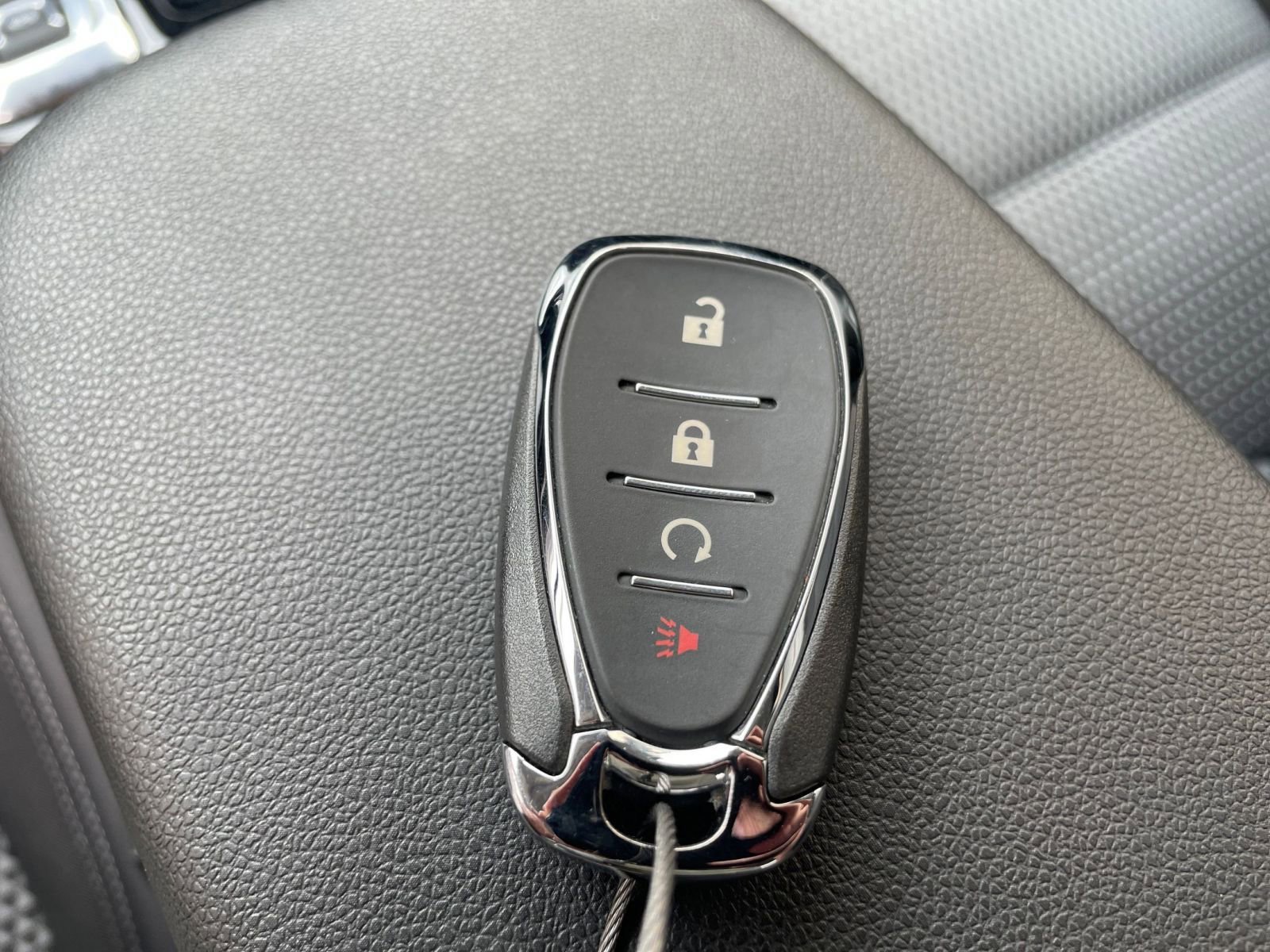 Used 2025 Chevrolet Trax LT image 23