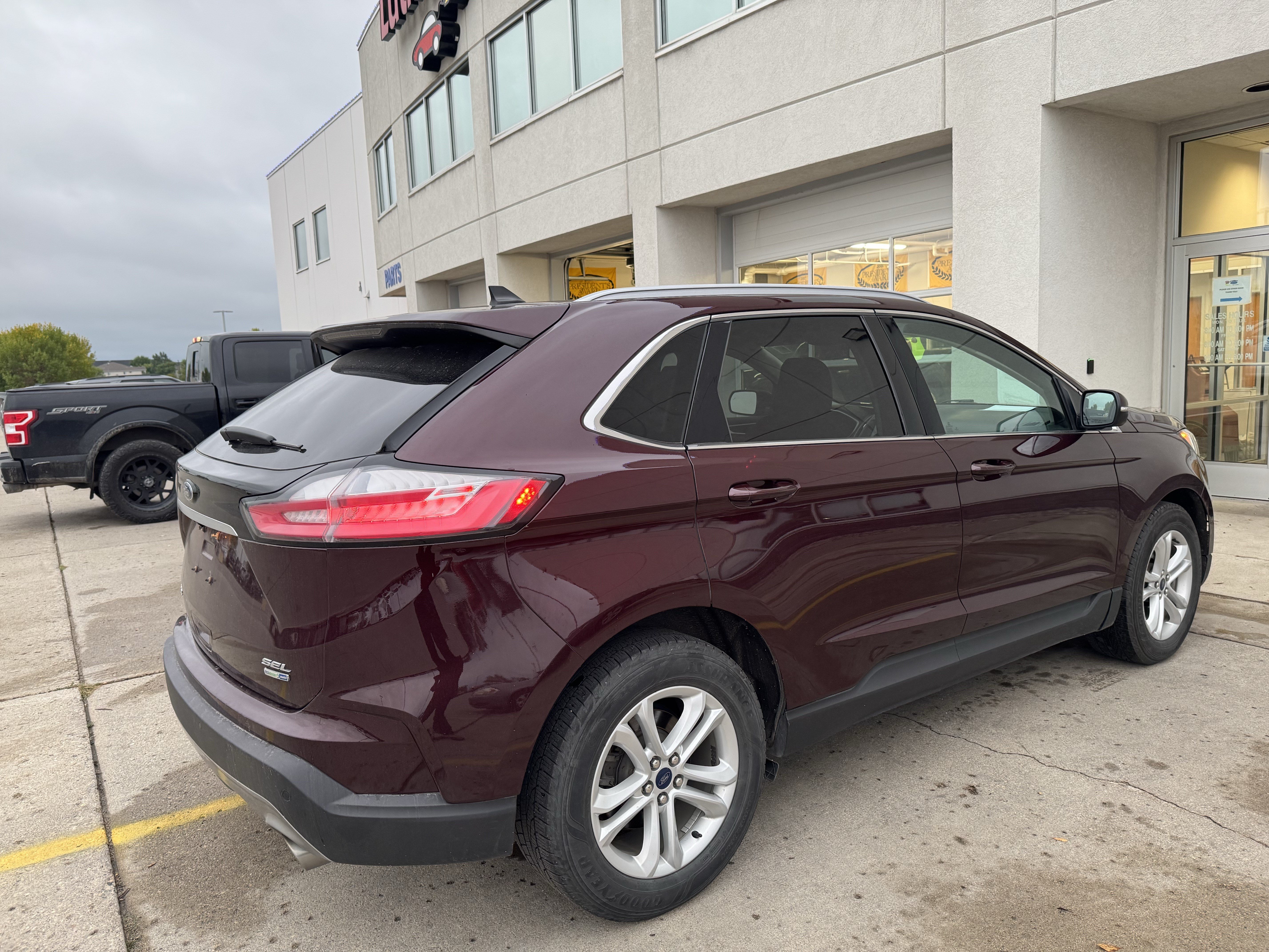 Used 2020 Ford Edge SEL w/ Convenience Package AWD/4WD image 5