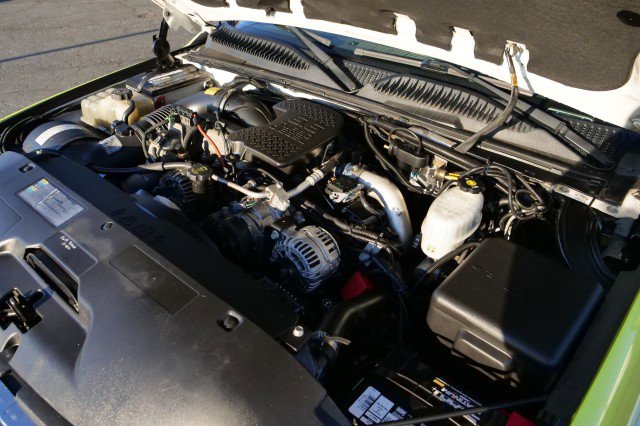 Used 2006 GMC Sierra 3500 SLE w/ Heavy-Duty Power Package image 68