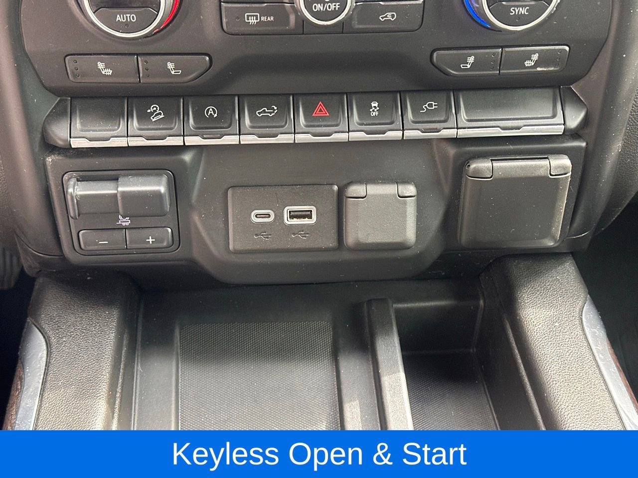 Used 2020 Chevrolet Silverado 1500 LT w/ Texas Edition AWD/4WD image 35