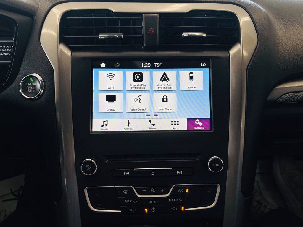 Used 2018 Ford Fusion SE w/ Fusion SE Technology Package FWD image 48