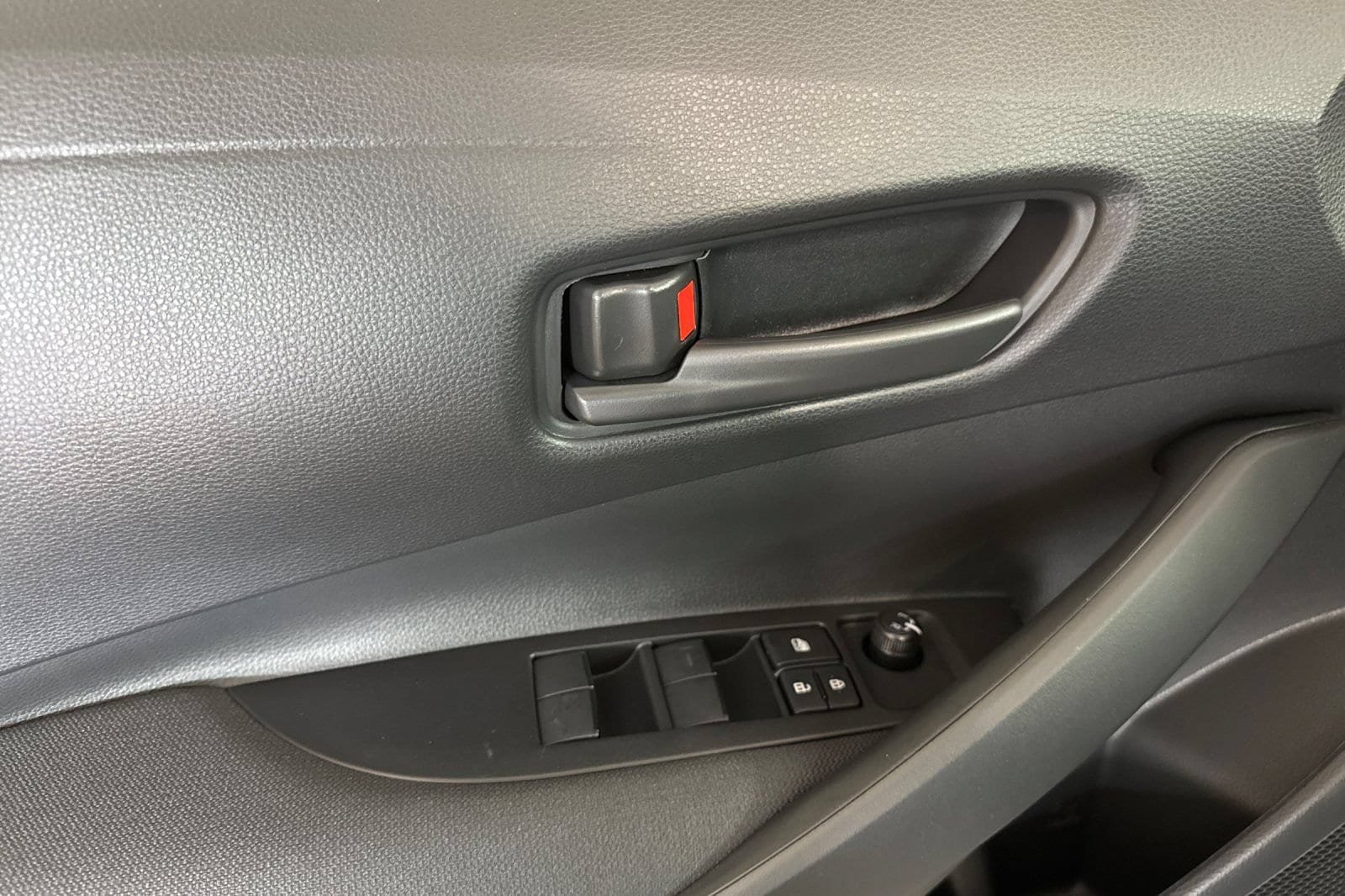 New 2026 Toyota Corolla LE w/ LE Premium Package FWD image 36
