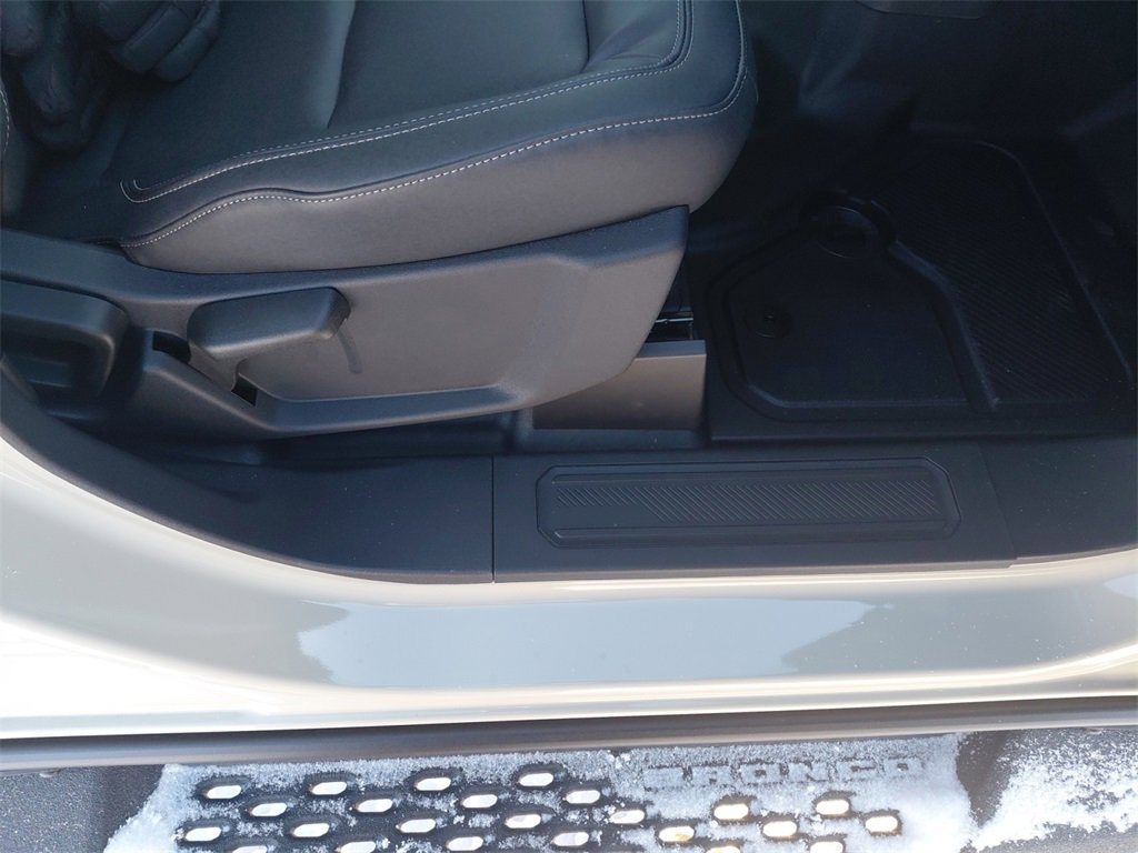 New 2025 Ford Bronco Badlands w/ Sasquatch Package image 17