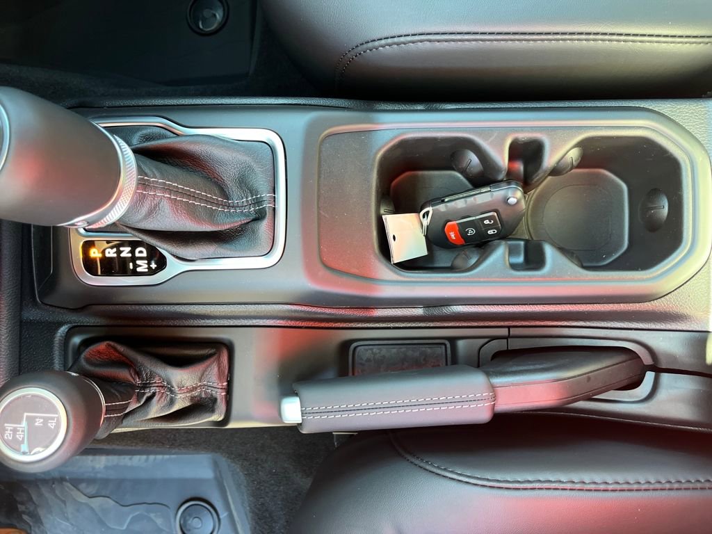 New 2025 Jeep Wrangler Unlimited Rubicon image 26