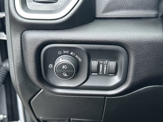 Used 2023 RAM 2500 Laramie w/ Night Edition image 28