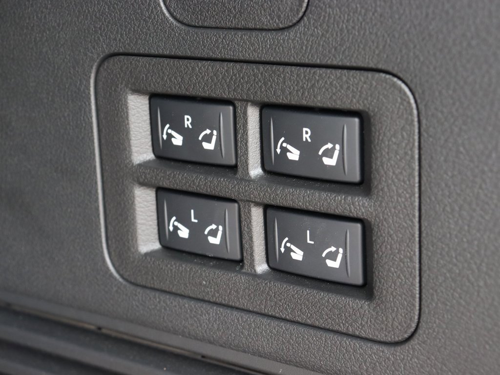 Certified 2025 INFINITI QX80 Luxe image 10