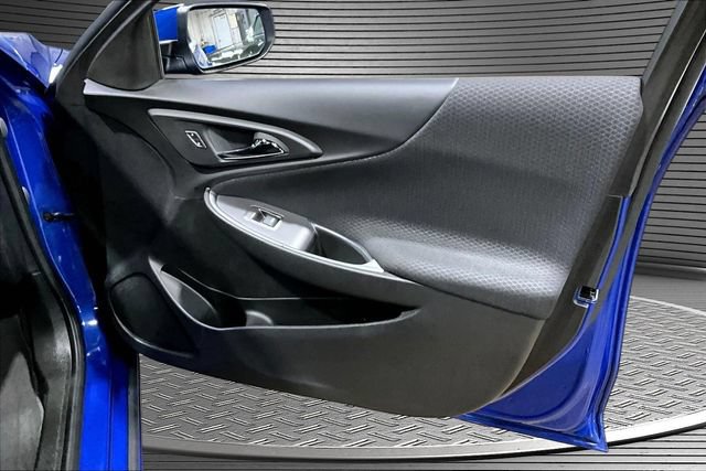 Used 2023 Chevrolet Malibu RS FWD image 25