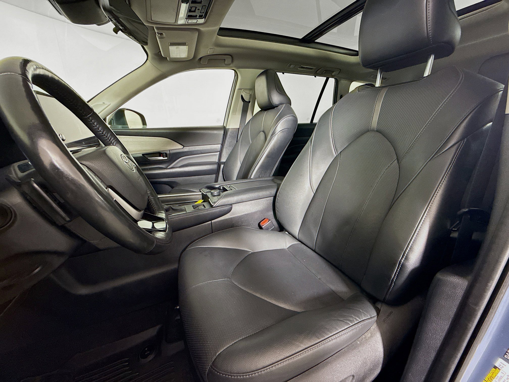 Used 2024 Toyota Grand Highlander Platinum image 11