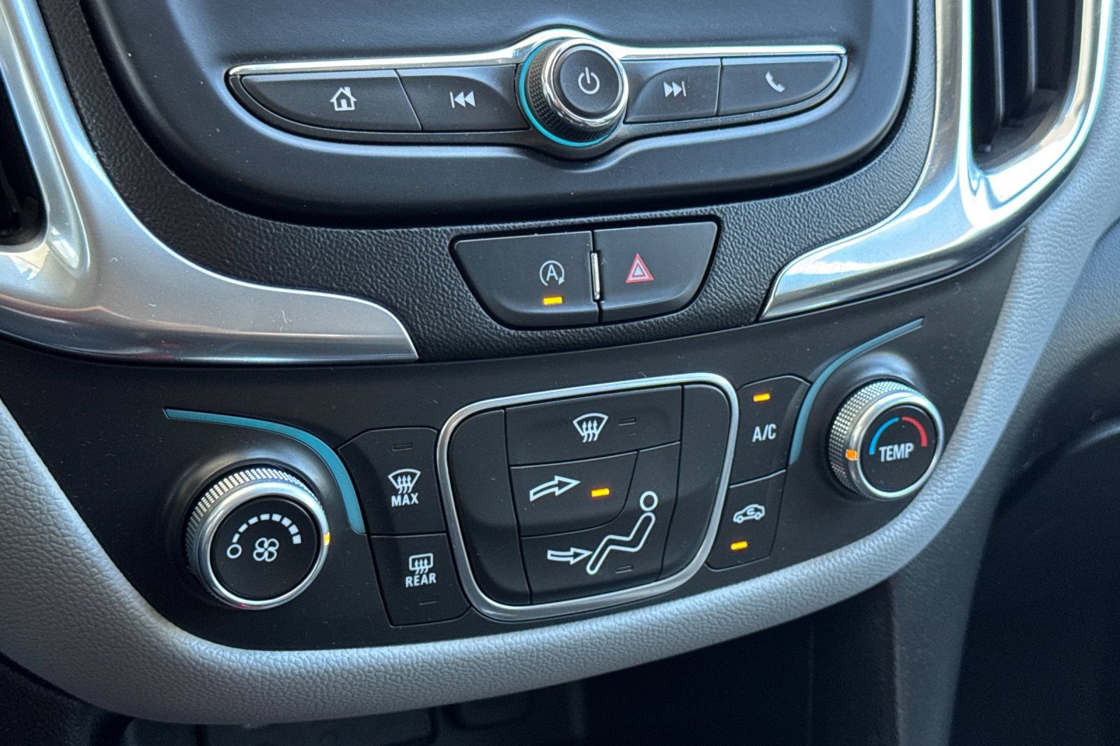 Used 2022 Chevrolet Equinox LT FWD image 22