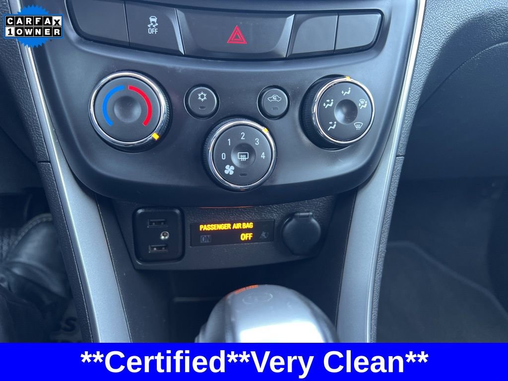 Used 2020 Chevrolet Trax LT w/ LT Convenience Package image 30