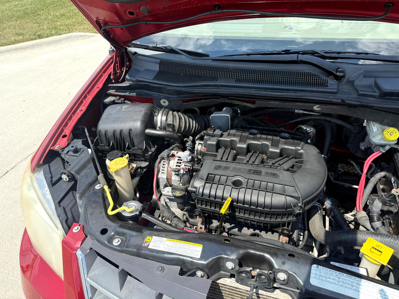 Used 2009 Chrysler Town & Country Limited w/ Entertainment Group #3 image 30