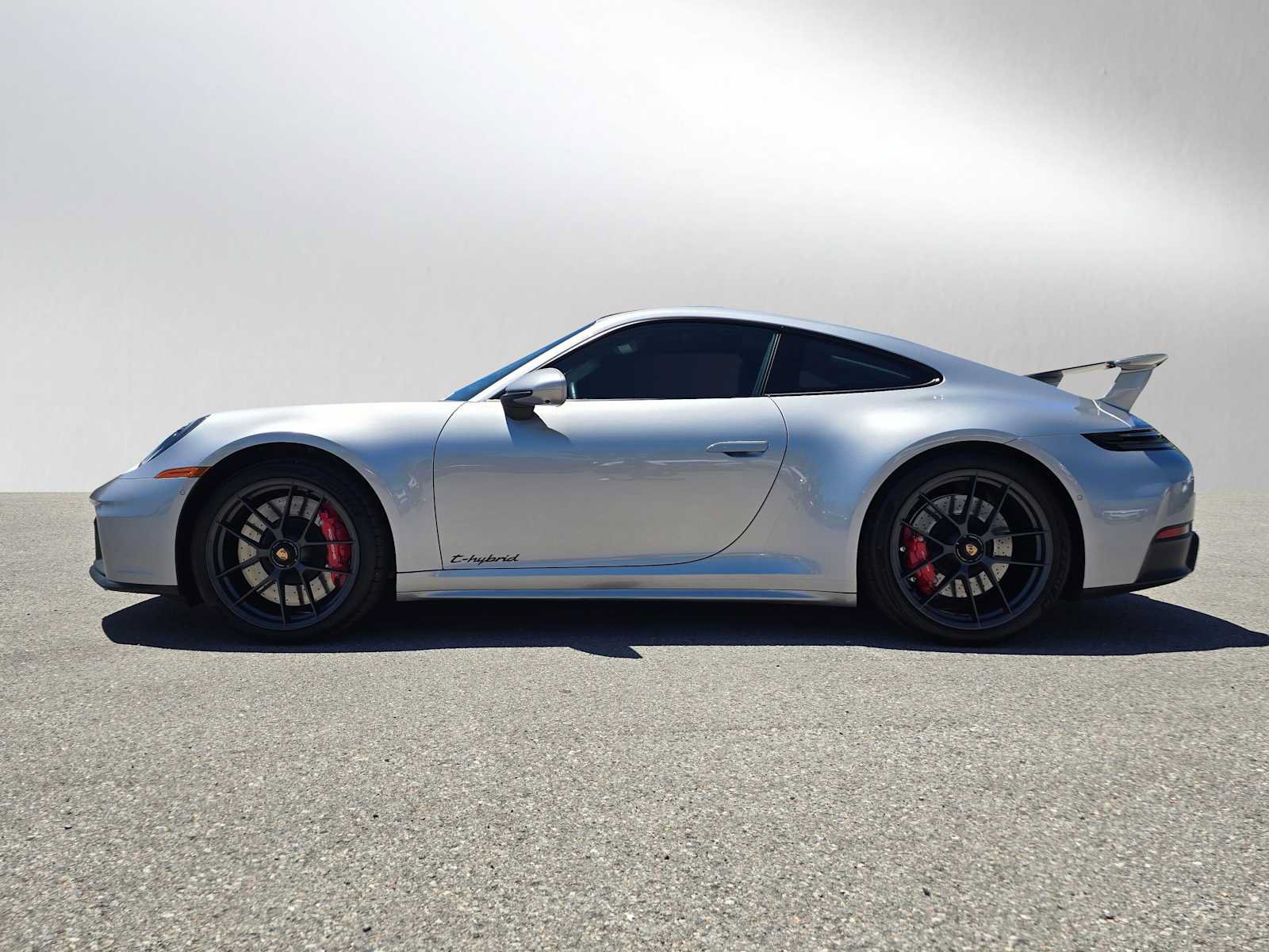 Used 2026 Porsche 911 Carrera GTS RWD image 6