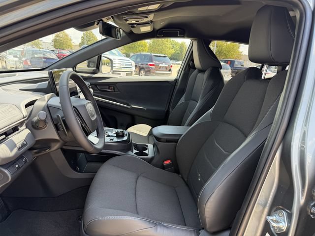 Used 2026 Toyota C-HR AWD/4WD image 24