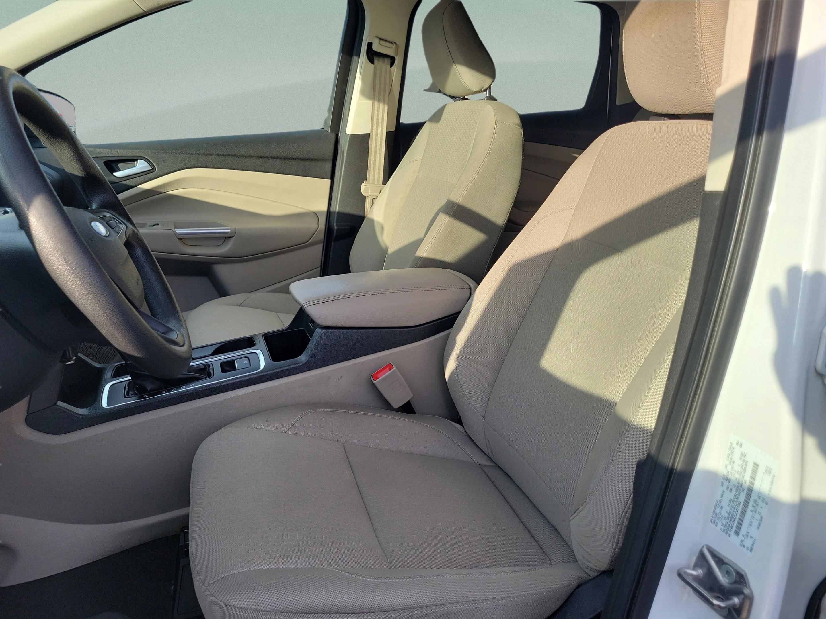 Used 2018 Ford Escape SE w/ SE Sync 3 Package image 14