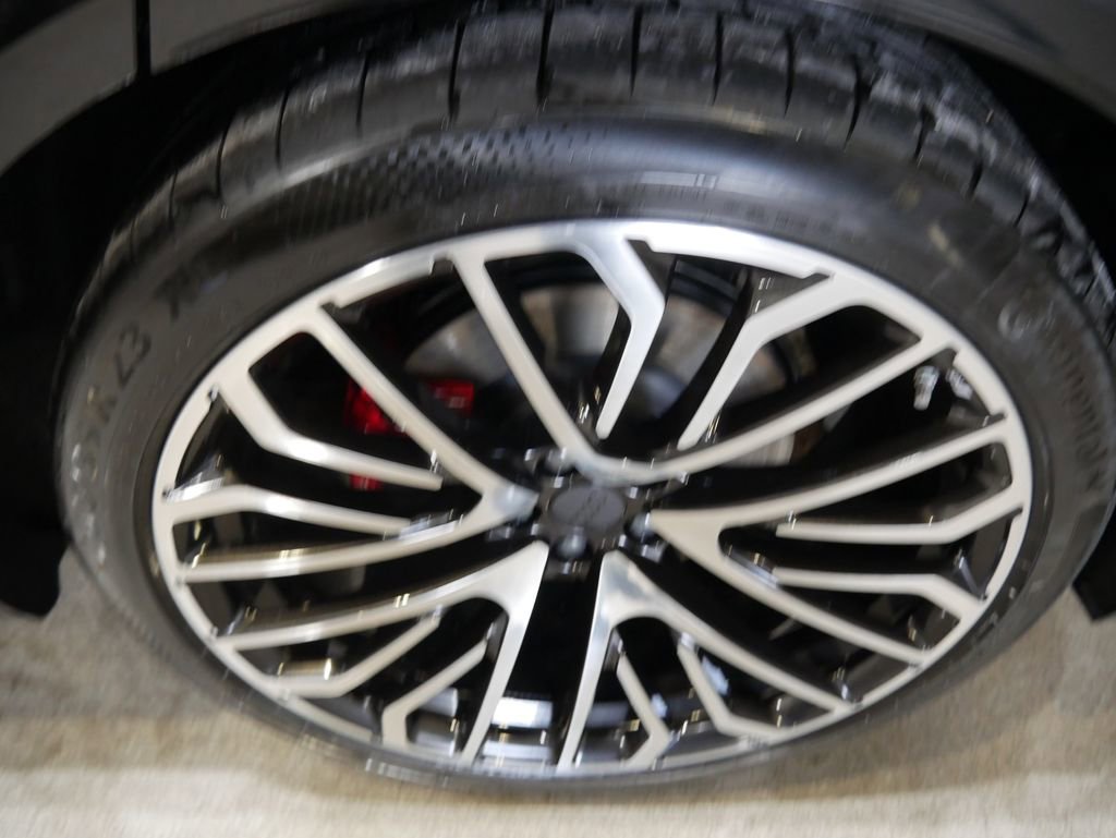New 2026 Audi SQ8 Prestige AWD/4WD image 12