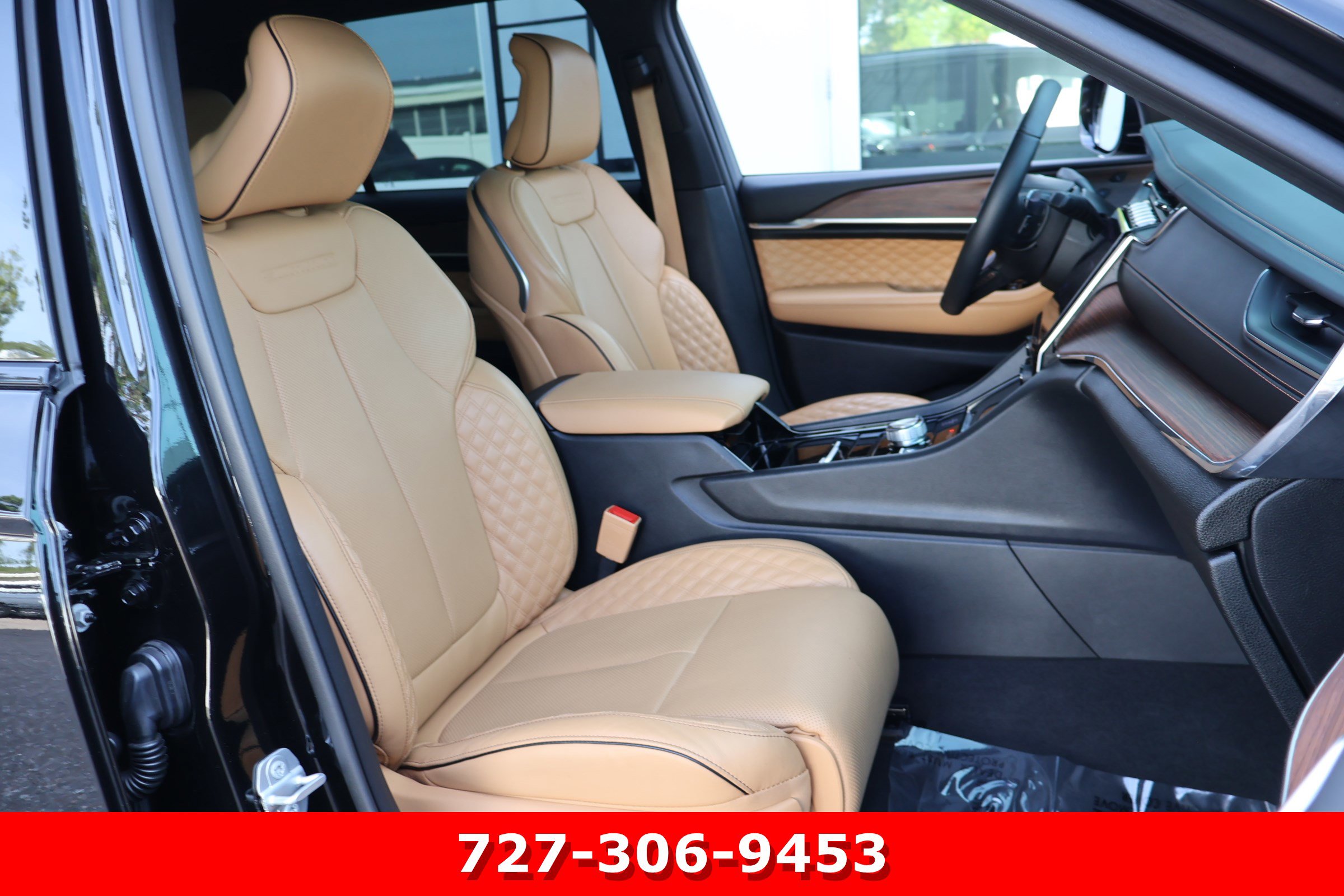 Used 2025 Jeep Grand Cherokee L Summit w/ Advanced Protech Group IV AWD/4WD image 23