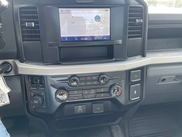New 2026 Ford F250 XL w/ XL Chrome Package AWD/4WD image 17