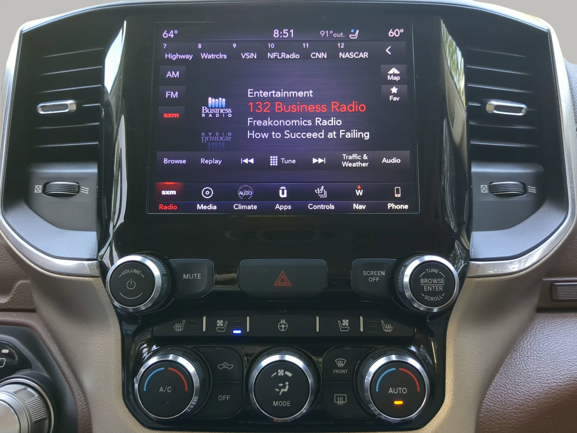 Used 2019 RAM 1500 Laramie AWD/4WD image 59