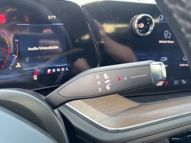 New 2026 Chevrolet Suburban High Country AWD/4WD image 23
