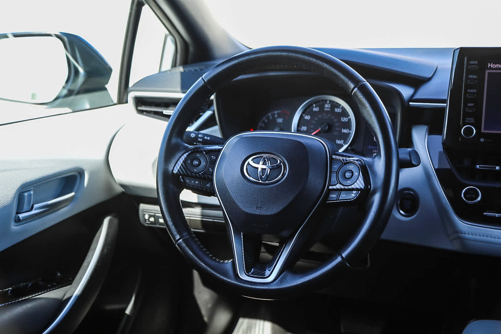 Certified 2022 Toyota Corolla SE image 18