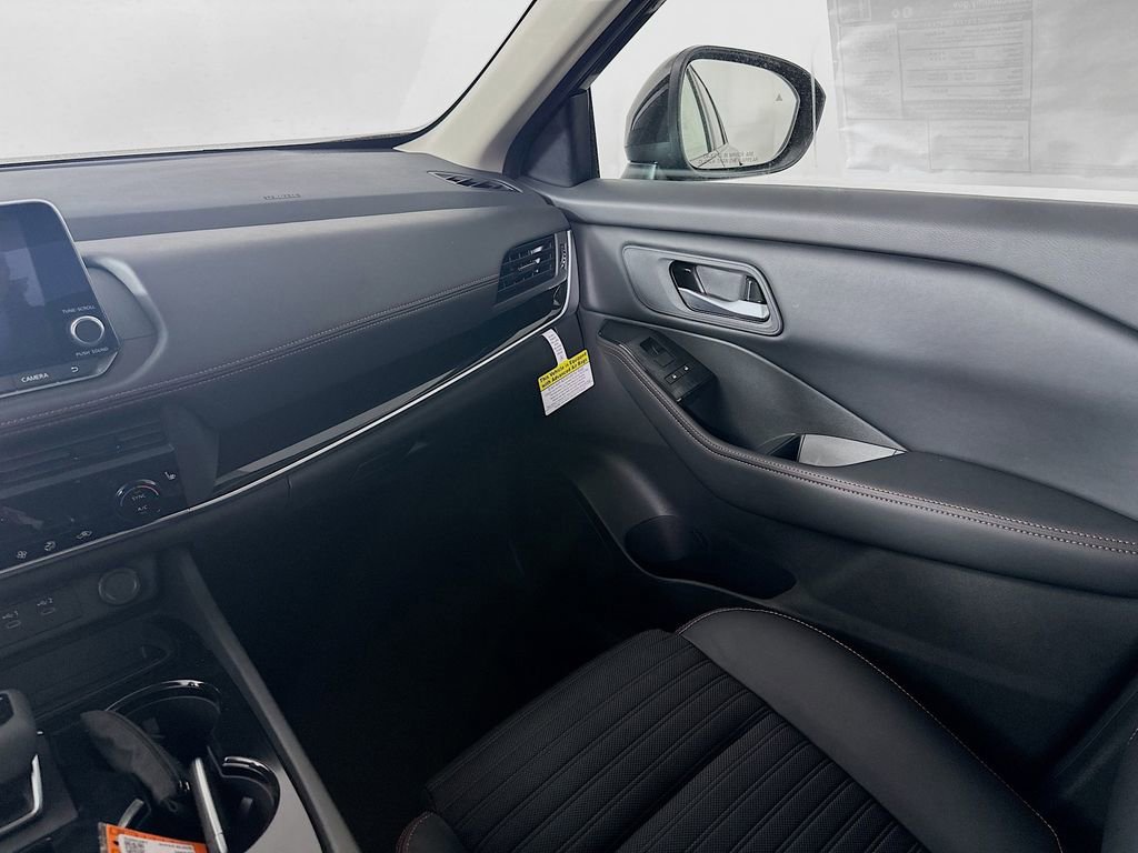 New 2026 Nissan Rogue SV image 30