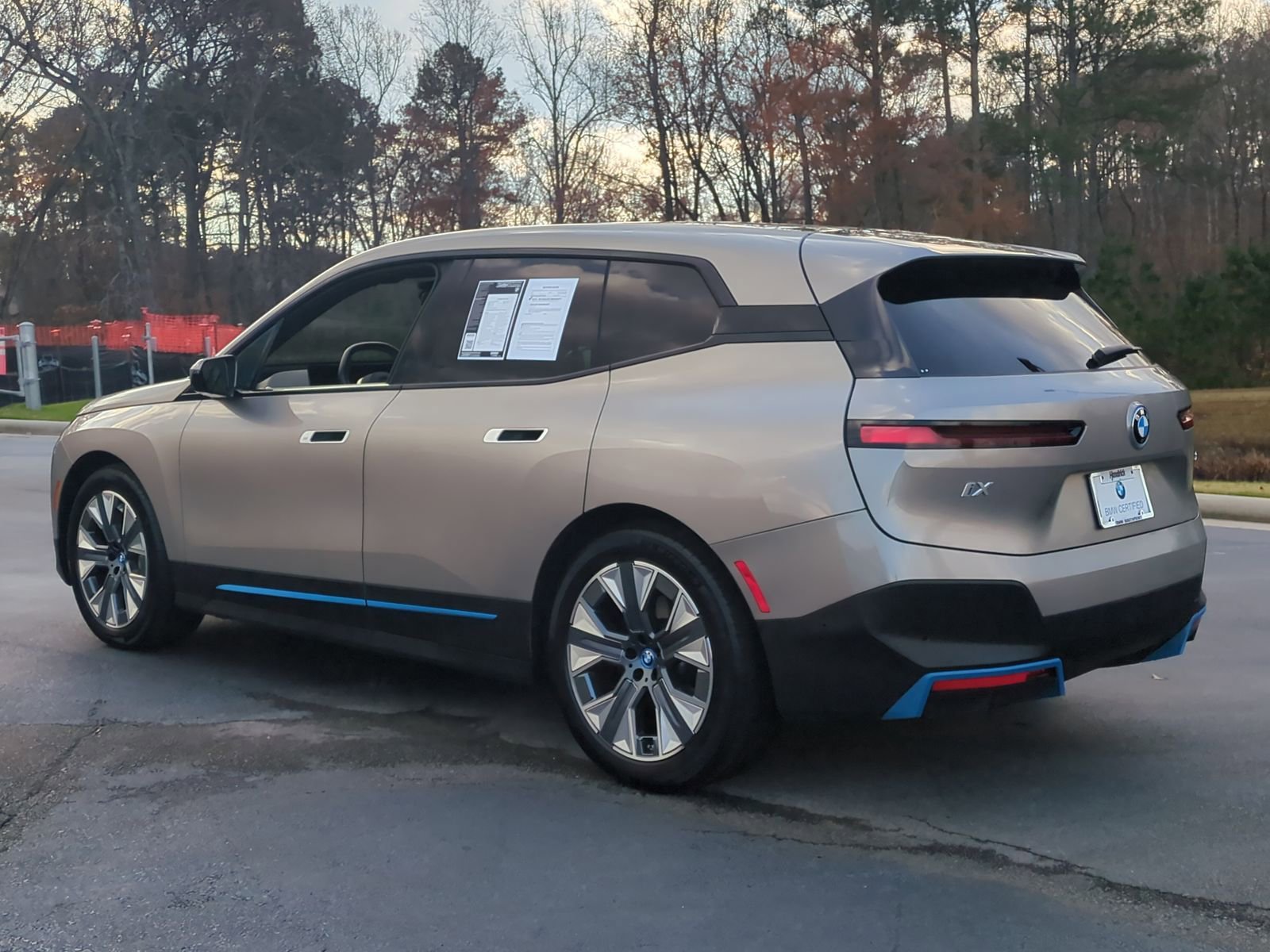 Certified 2023 BMW iX xDrive50 w/ Premium Package image 8