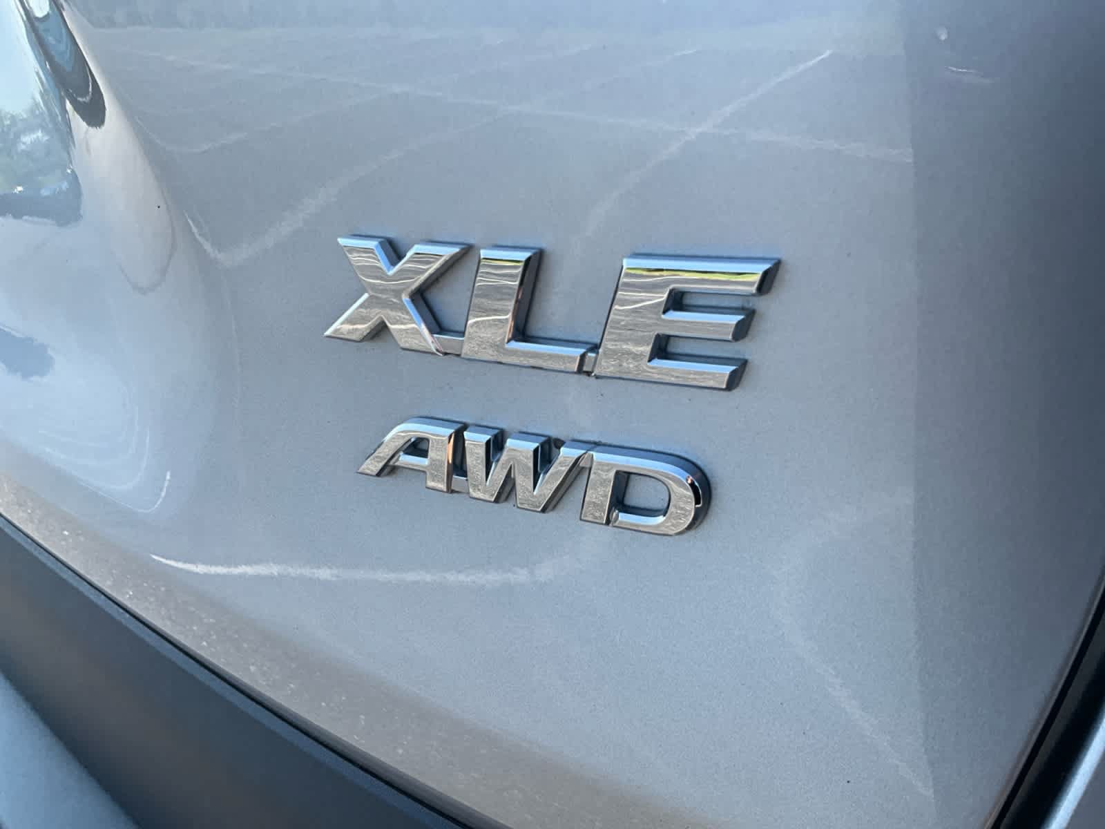 Used 2023 Toyota RAV4 XLE w/ Convenience Package AWD/4WD image 17
