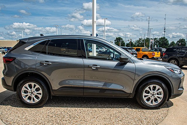 Used 2023 Ford Escape Active AWD/4WD image 6