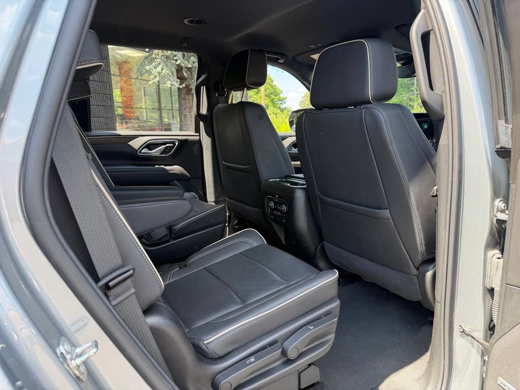 Used 2024 Chevrolet Tahoe Premier AWD/4WD image 40