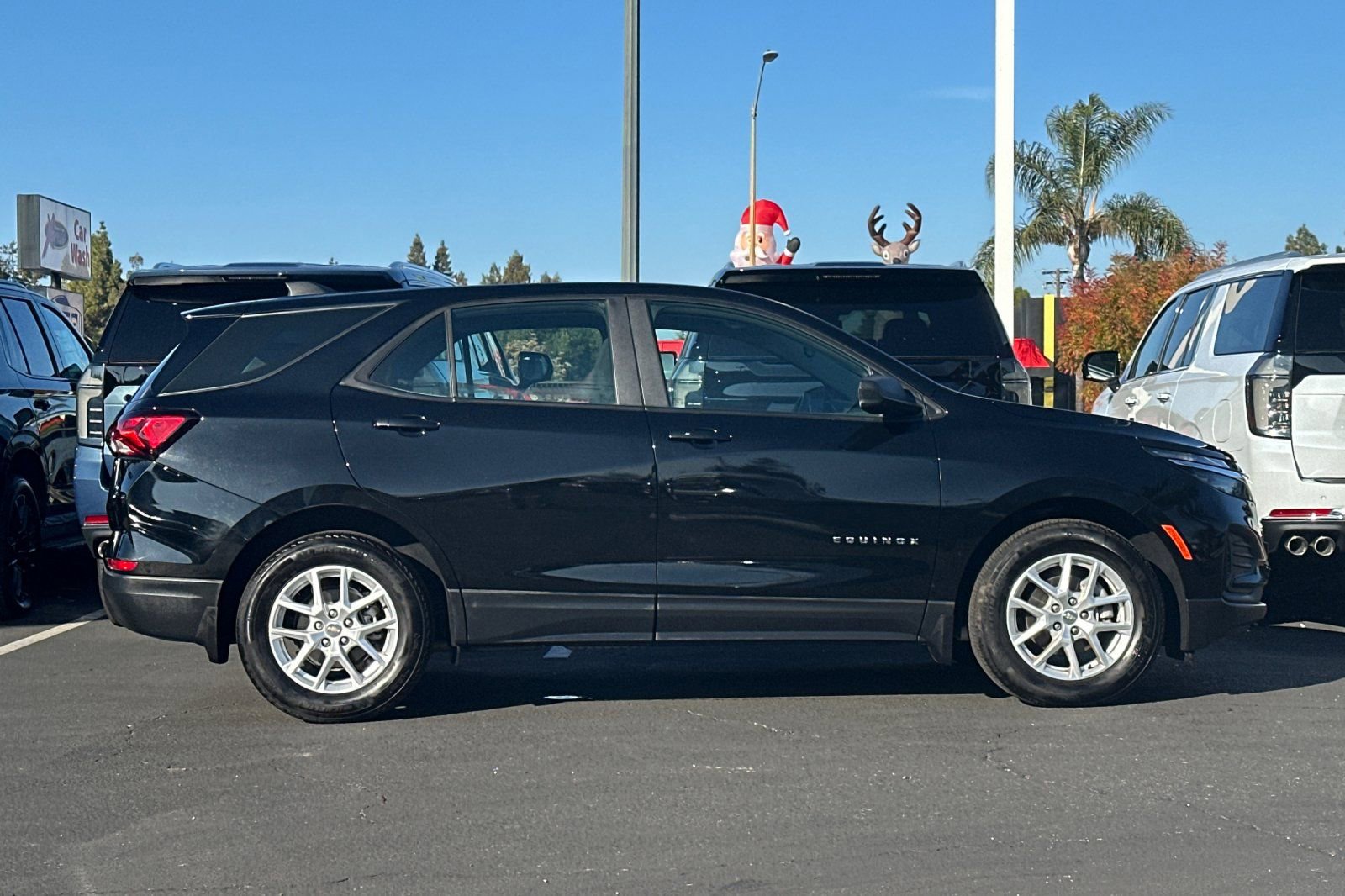 Used 2024 Chevrolet Equinox LS image 4