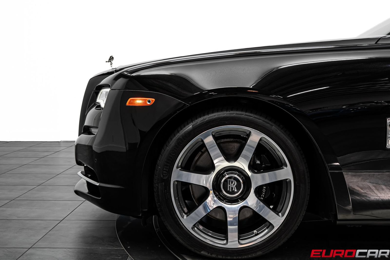 Used 2017 Rolls-Royce Dawn RWD image 16