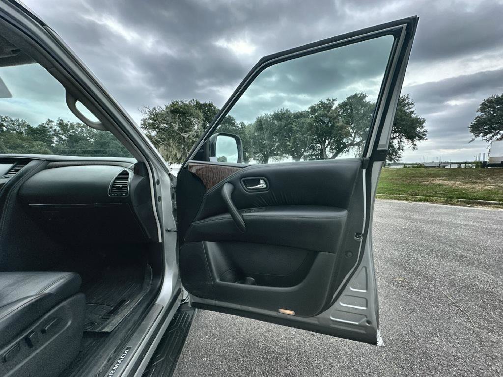 Used 2020 Nissan Armada Platinum w/ Captain's Chairs Package RWD image 15