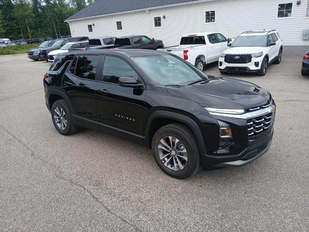 Used 2025 Chevrolet Equinox LT AWD/4WD image 7