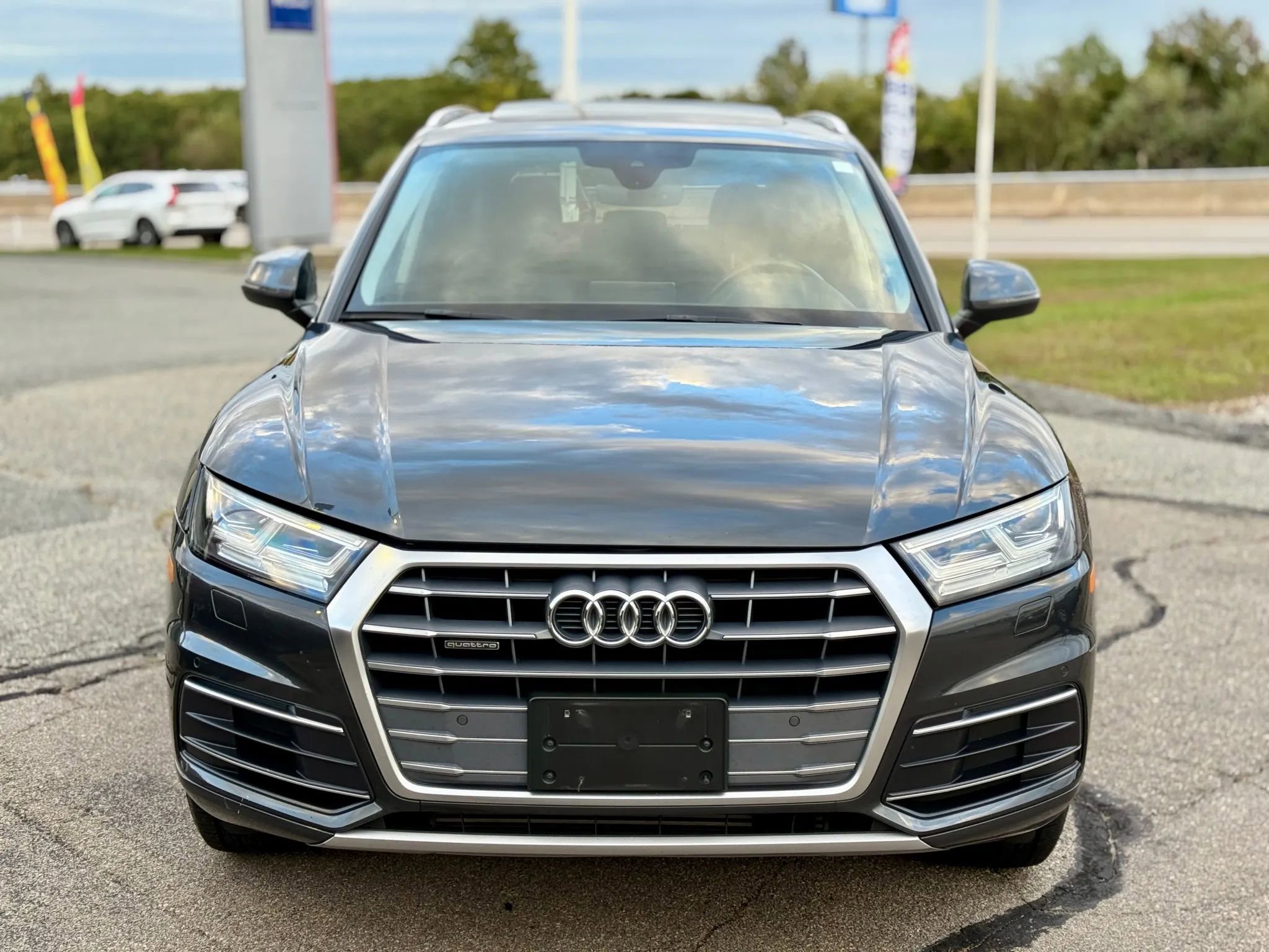 Used 2018 Audi Q5 2.0T Premium Plus w/ Premium Plus Package image 3