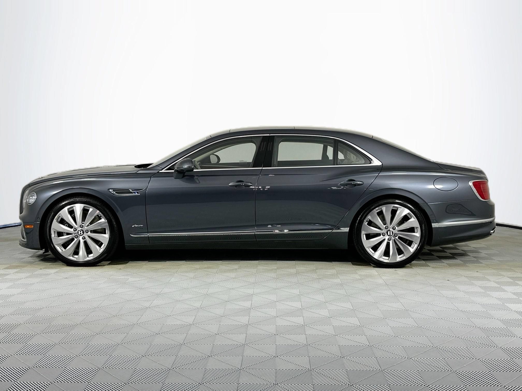 New 2026 Bentley Flying Spur Azure AWD/4WD image 8