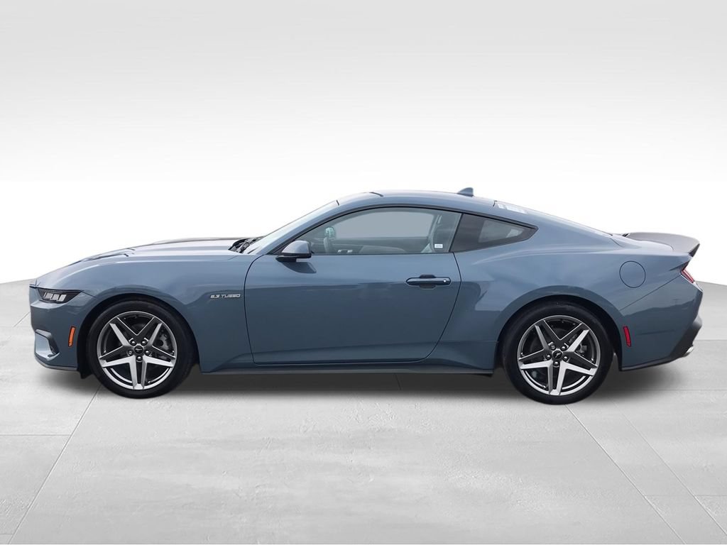 Used 2024 Ford Mustang Premium RWD image 5
