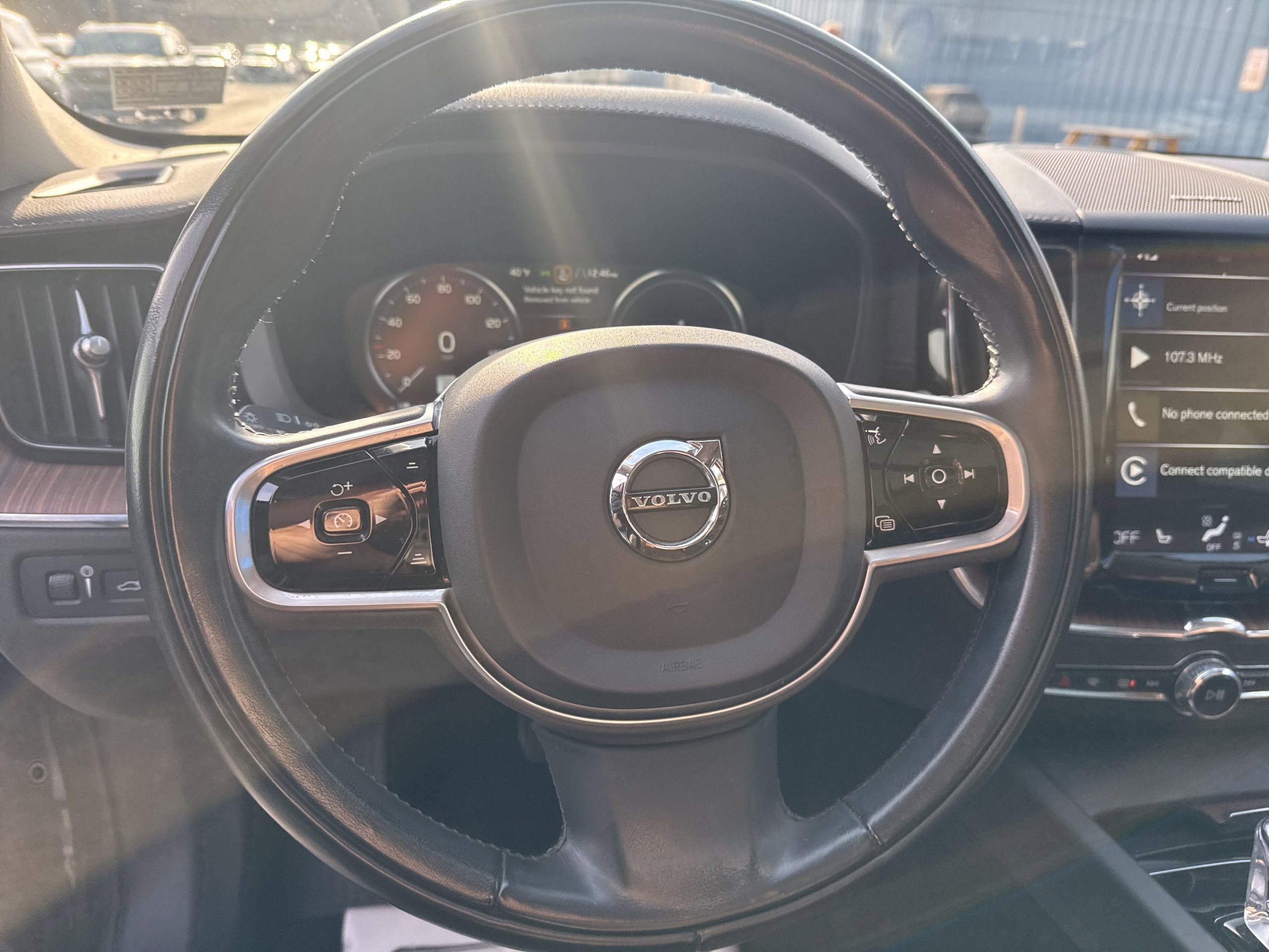 Used 2019 Volvo XC60 T8 Inscription w/ Advanced Package image 12