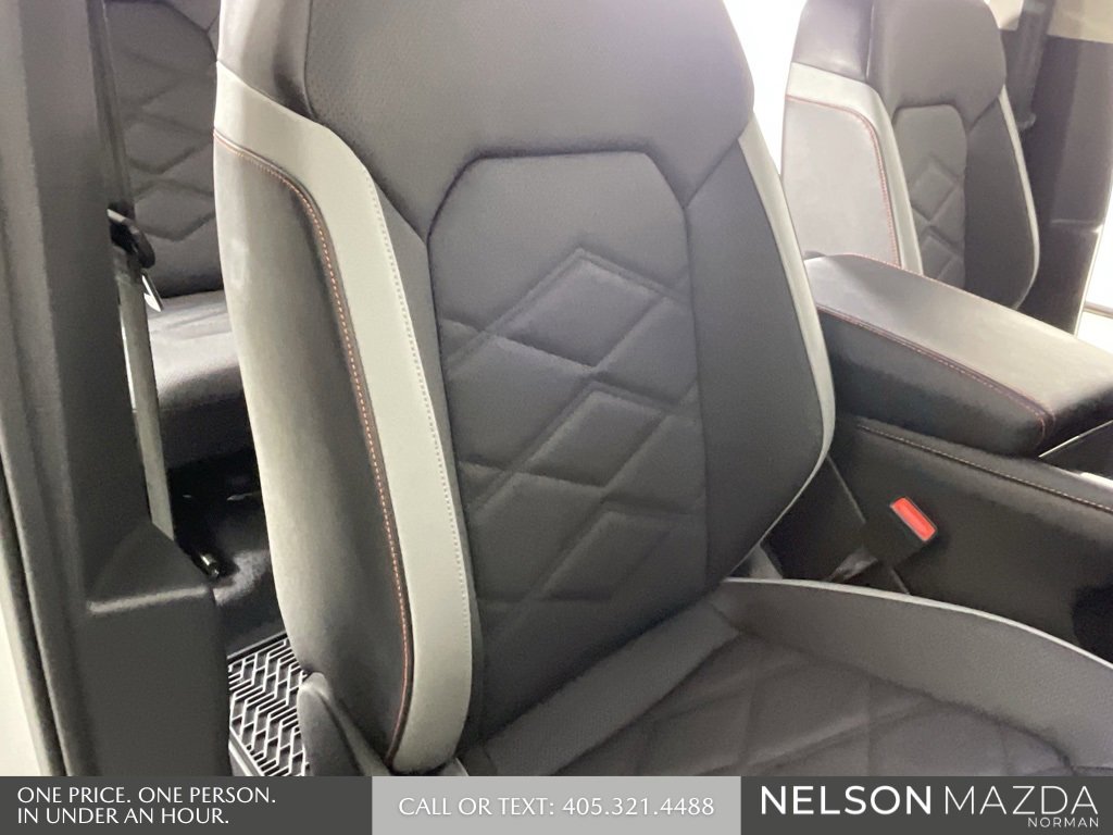 Used 2024 Volkswagen Atlas Peak Edition SEL image 28