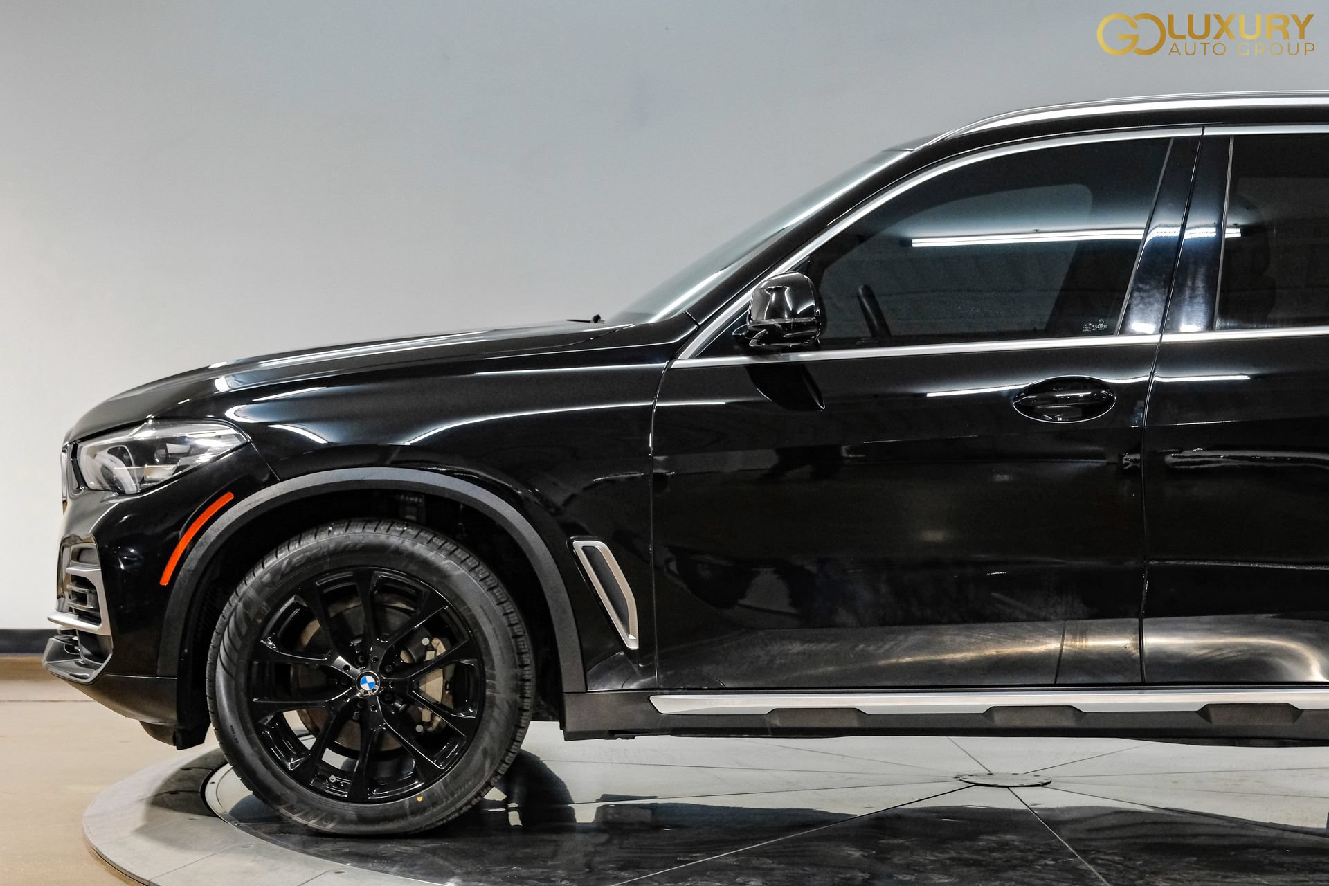 Used 2023 BMW X5 xDrive40i AWD/4WD image 14
