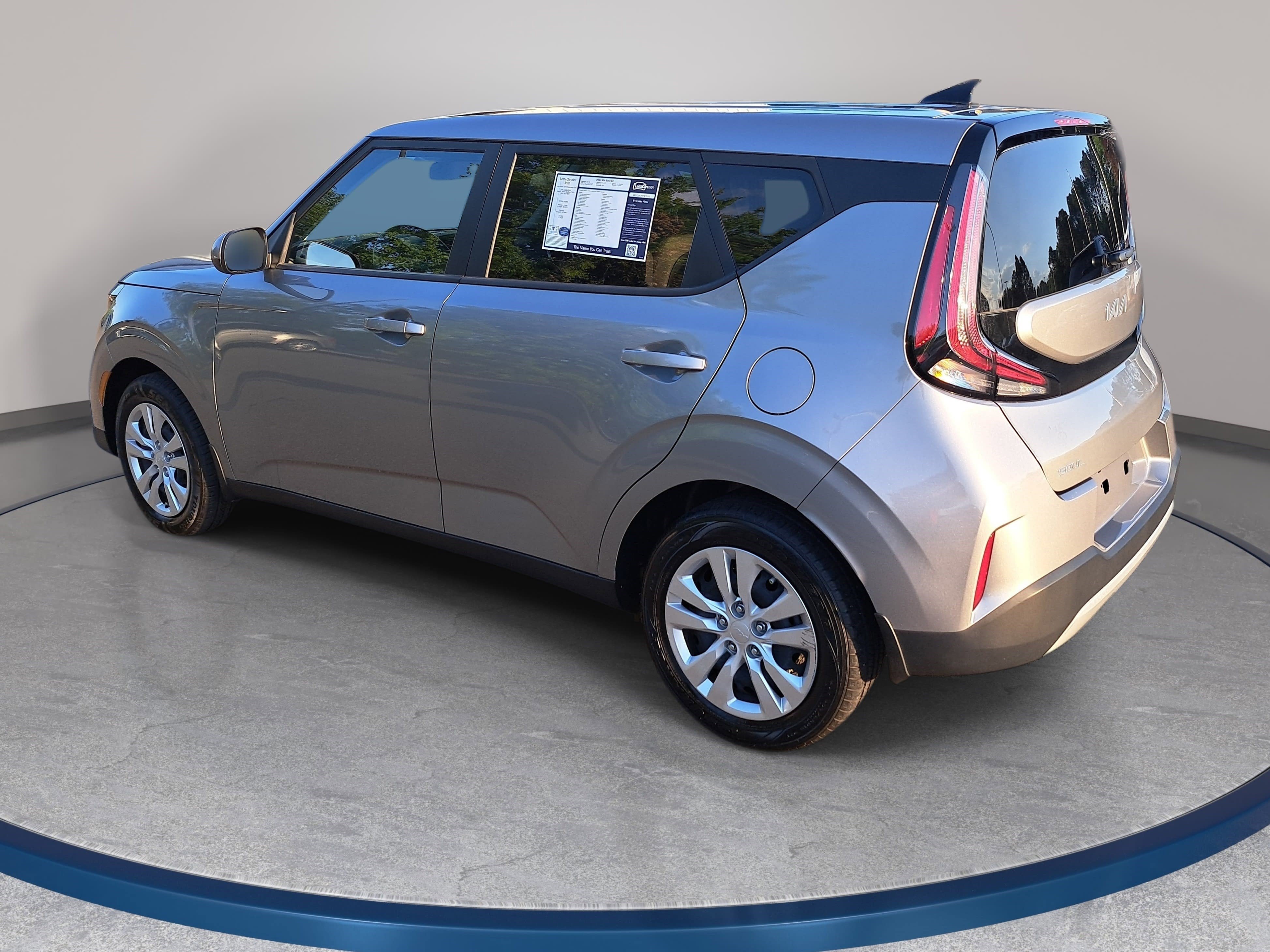 Used 2023 Kia Soul LX image 7