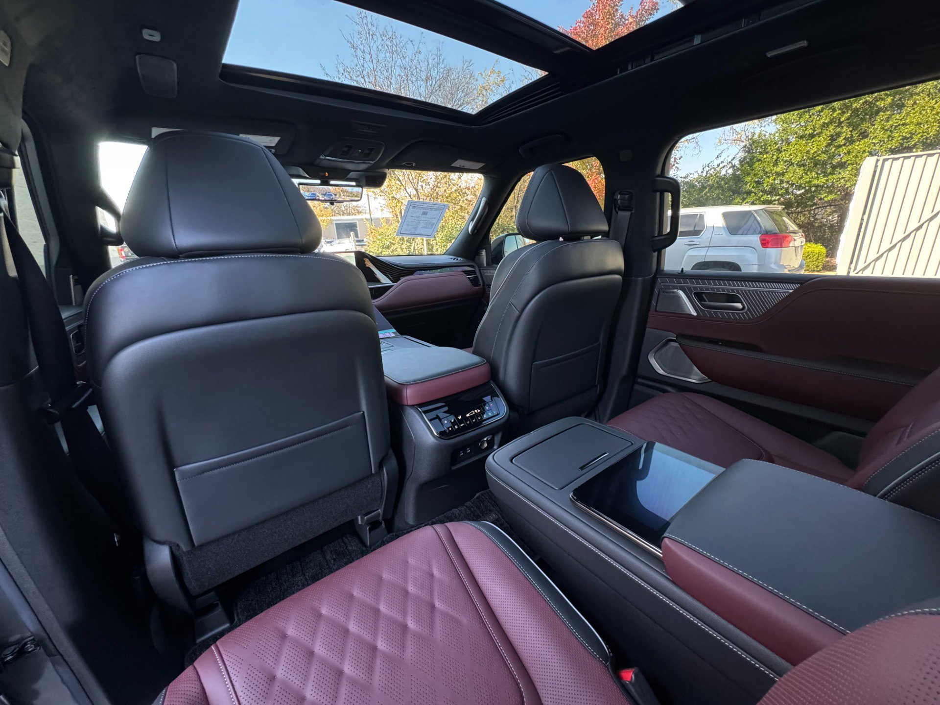 Used 2025 INFINITI QX80 Autograph w/ Autograph Exterior Package image 64