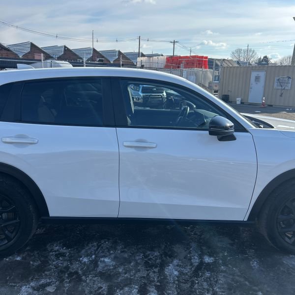 Used 2025 Honda HR-V Sport image 13