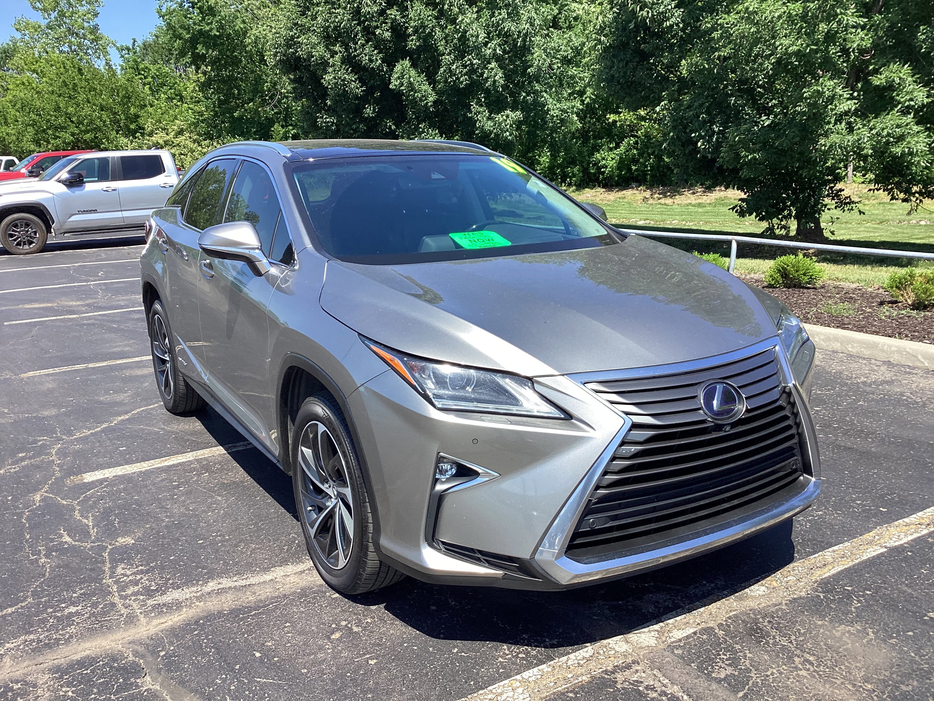 Used 2019 Lexus RX 450h AWD w/ Luxury Package image 9