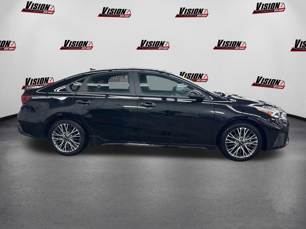 Certified 2024 Kia Forte GT-Line w/ GT-Line Premium Package FWD image 4