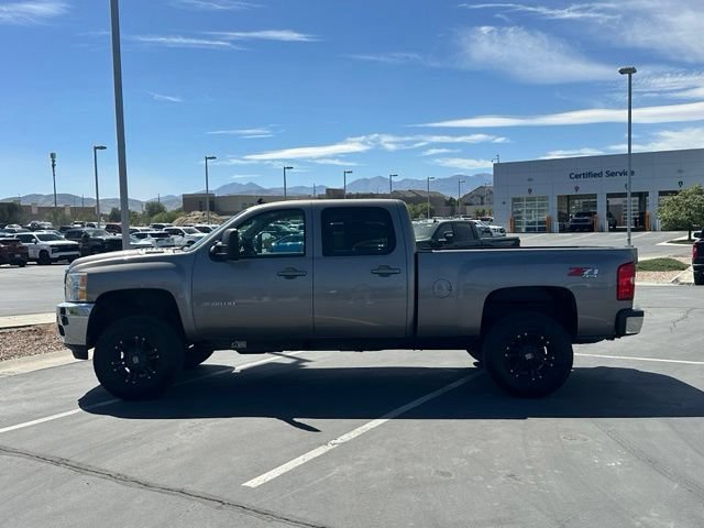 Used 2013 Chevrolet Silverado 3500 LTZ w/ LTZ Plus Package AWD/4WD image 2